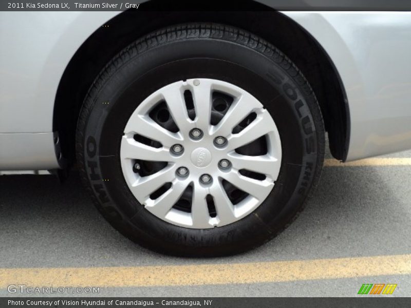 Titanium Silver / Gray 2011 Kia Sedona LX