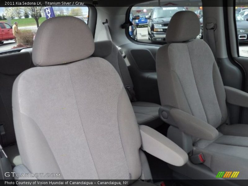 Titanium Silver / Gray 2011 Kia Sedona LX