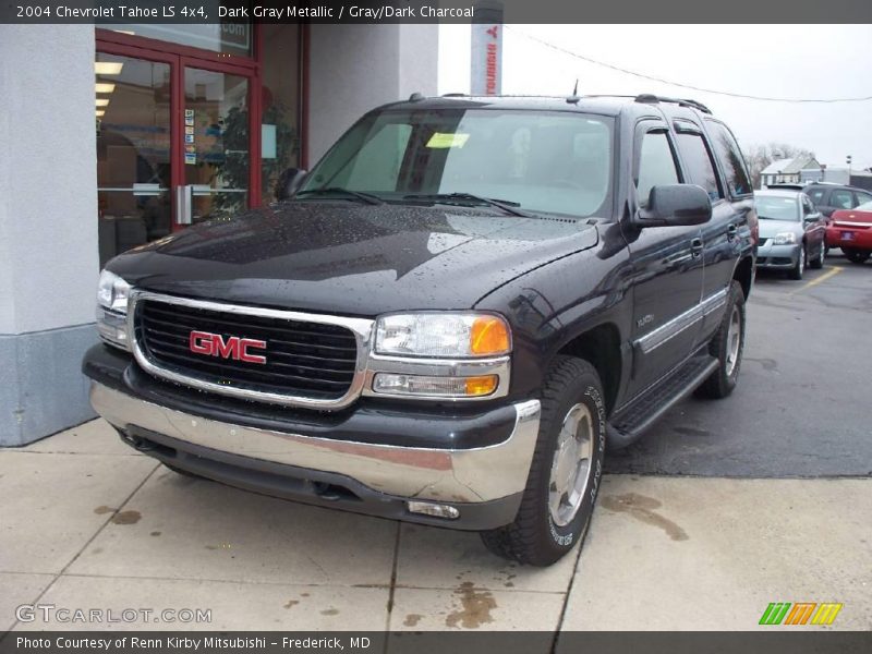 Dark Gray Metallic / Gray/Dark Charcoal 2004 Chevrolet Tahoe LS 4x4