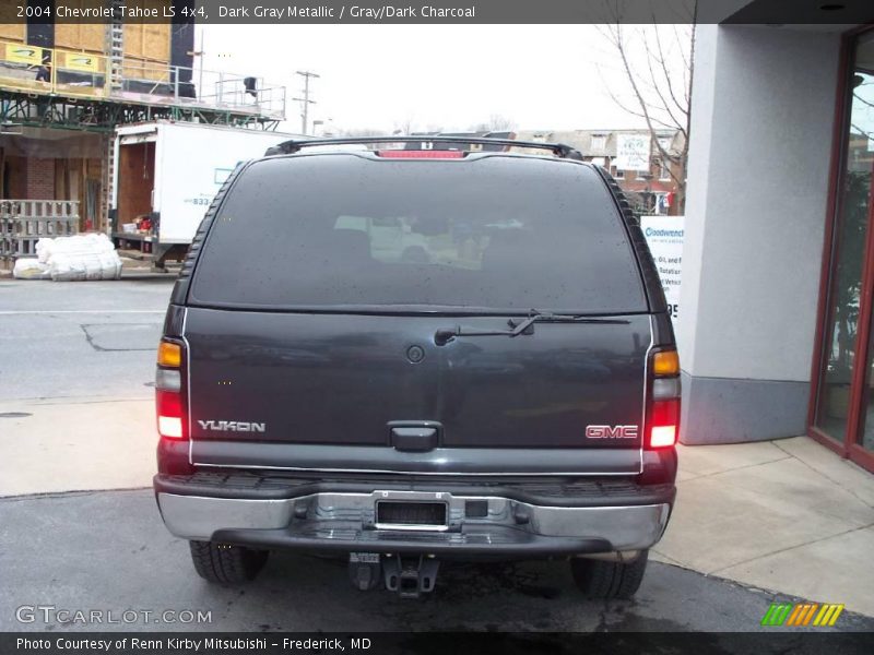Dark Gray Metallic / Gray/Dark Charcoal 2004 Chevrolet Tahoe LS 4x4