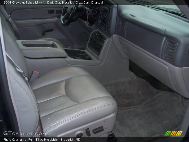 Dark Gray Metallic / Gray/Dark Charcoal 2004 Chevrolet Tahoe LS 4x4