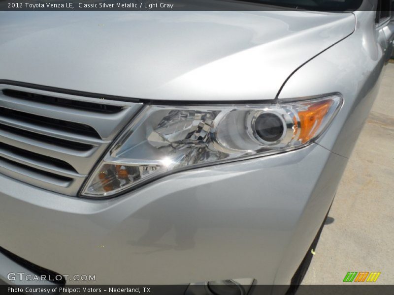 Classic Silver Metallic / Light Gray 2012 Toyota Venza LE