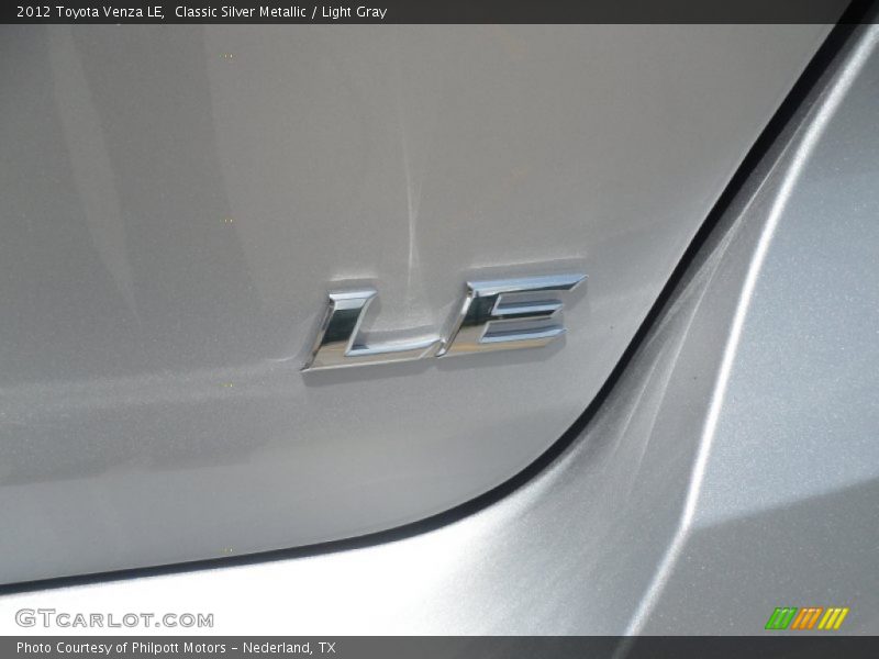 Classic Silver Metallic / Light Gray 2012 Toyota Venza LE