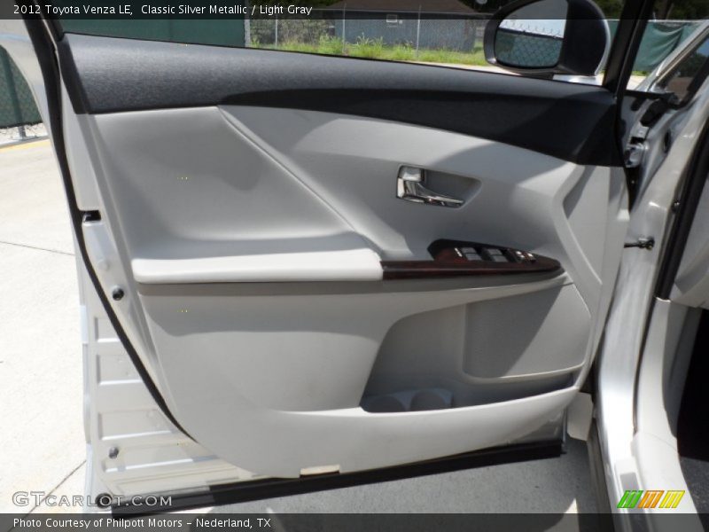 Classic Silver Metallic / Light Gray 2012 Toyota Venza LE