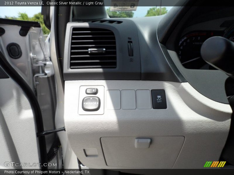 Classic Silver Metallic / Light Gray 2012 Toyota Venza LE