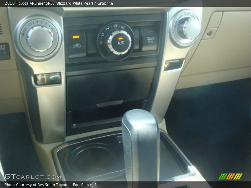 Blizzard White Pearl / Graphite 2010 Toyota 4Runner SR5
