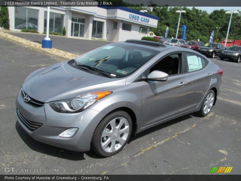 Front 3/4 View of 2013 Elantra Limited