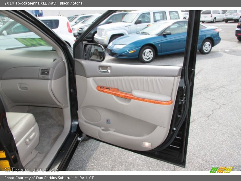 Black / Stone 2010 Toyota Sienna XLE AWD