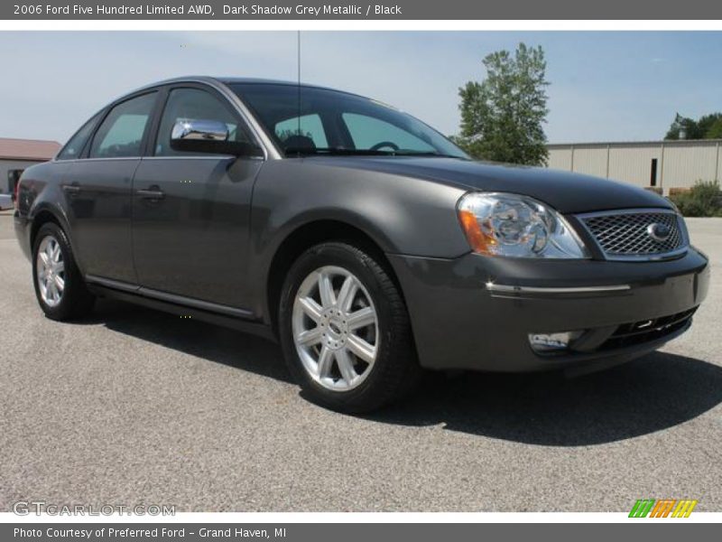 Front 3/4 View of 2006 Five Hundred Limited AWD