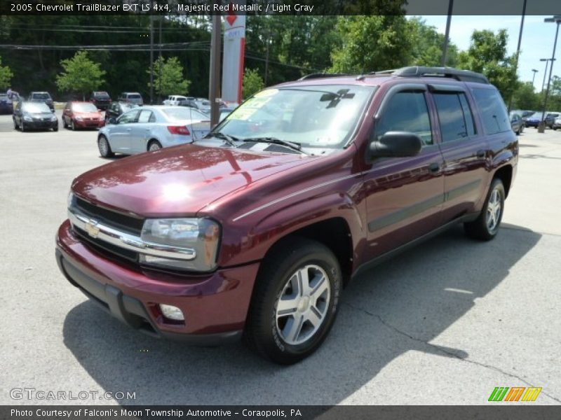Majestic Red Metallic / Light Gray 2005 Chevrolet TrailBlazer EXT LS 4x4