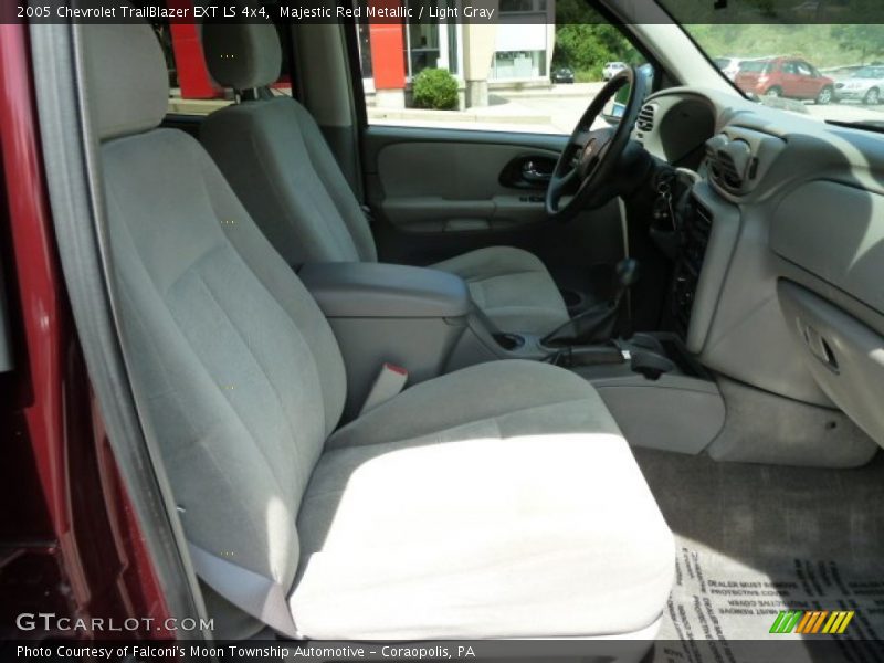 Majestic Red Metallic / Light Gray 2005 Chevrolet TrailBlazer EXT LS 4x4