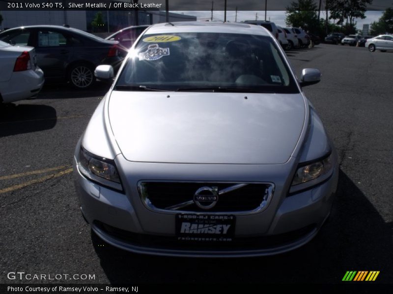 Silver Metallic / Off Black Leather 2011 Volvo S40 T5