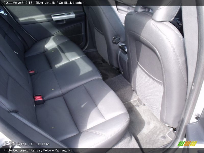 Silver Metallic / Off Black Leather 2011 Volvo S40 T5