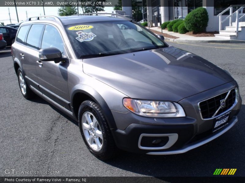 Oyster Grey Metallic / Off Black 2009 Volvo XC70 3.2 AWD