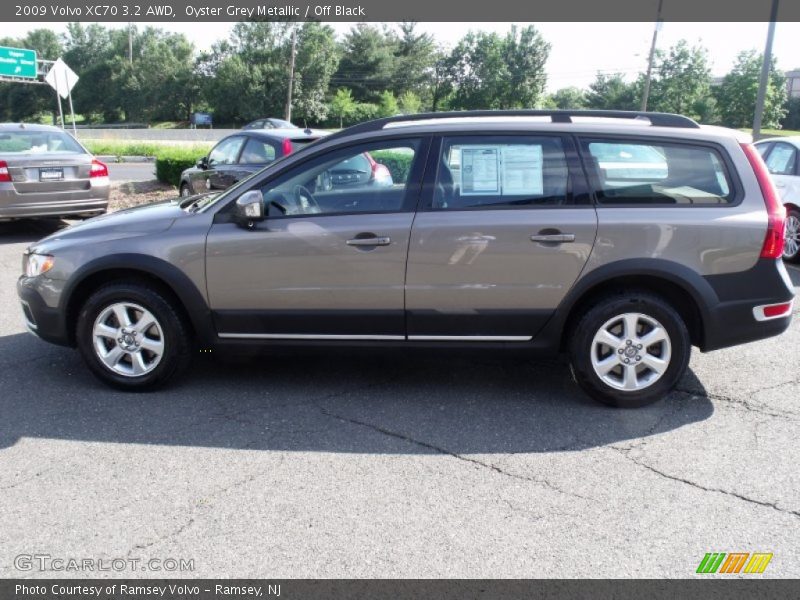 Oyster Grey Metallic / Off Black 2009 Volvo XC70 3.2 AWD