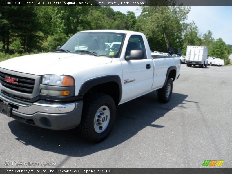 Summit White / Dark Charcoal 2007 GMC Sierra 2500HD Classic Regular Cab 4x4
