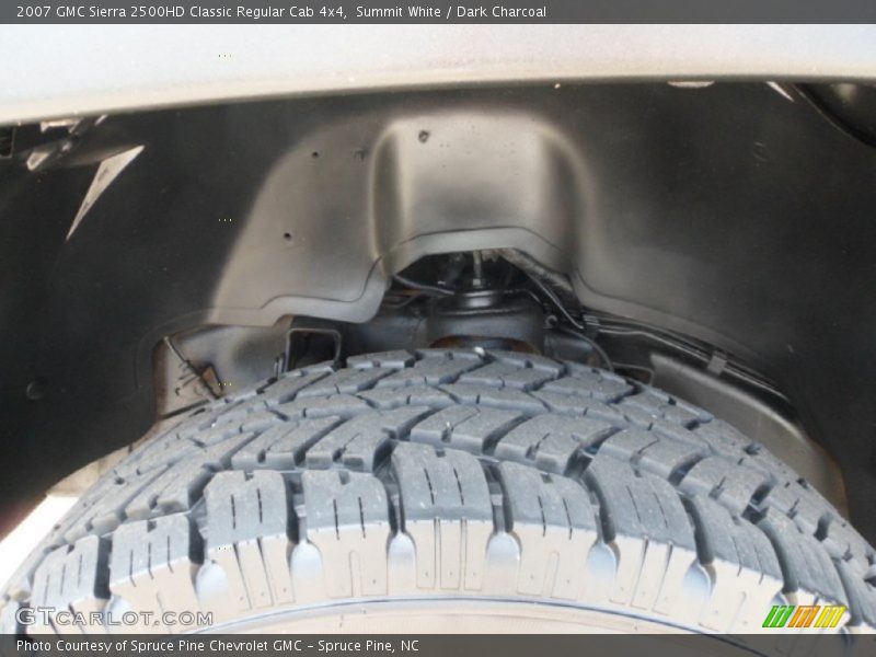 Summit White / Dark Charcoal 2007 GMC Sierra 2500HD Classic Regular Cab 4x4