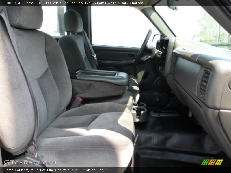 Summit White / Dark Charcoal 2007 GMC Sierra 2500HD Classic Regular Cab 4x4
