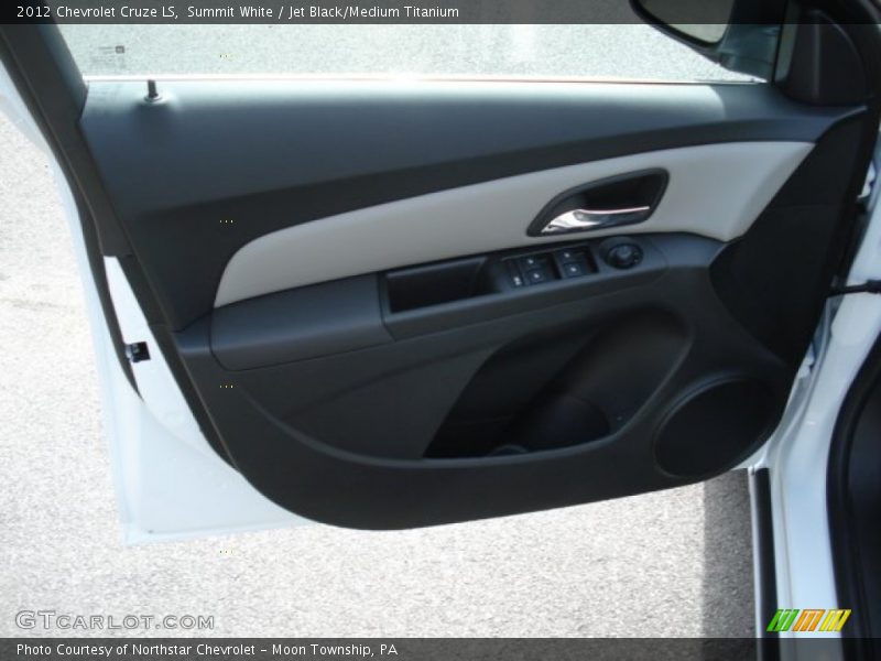 Summit White / Jet Black/Medium Titanium 2012 Chevrolet Cruze LS