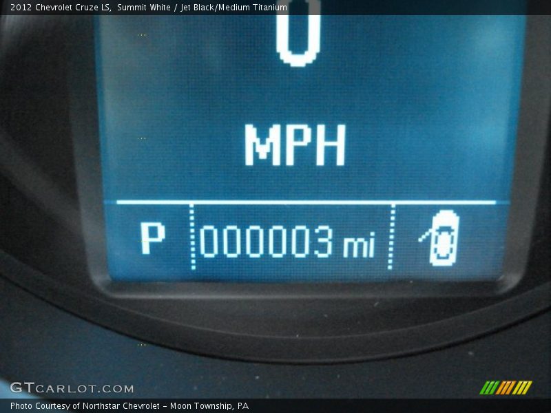 Summit White / Jet Black/Medium Titanium 2012 Chevrolet Cruze LS
