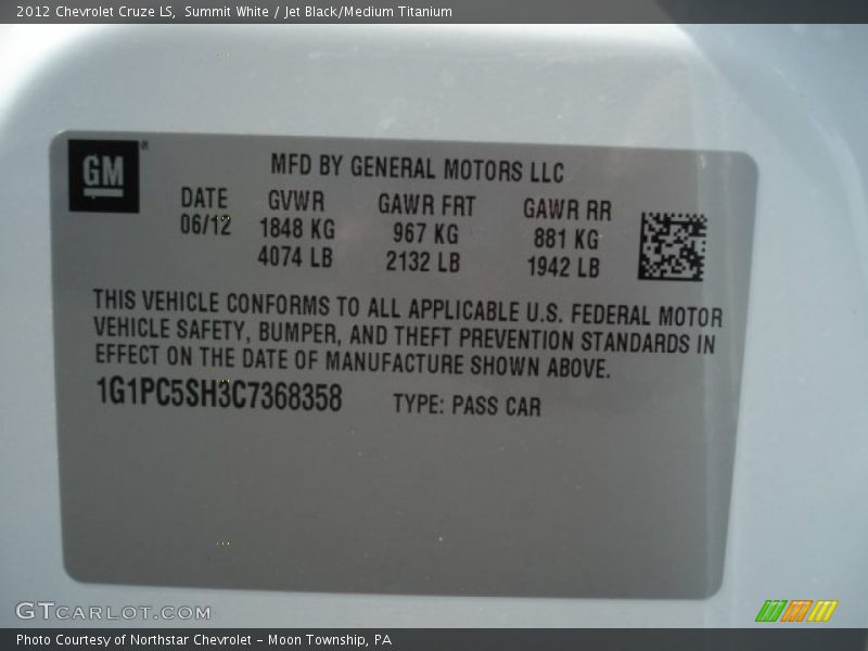 Summit White / Jet Black/Medium Titanium 2012 Chevrolet Cruze LS