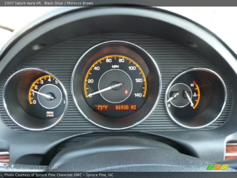 Black Onyx / Morocco Brown 2007 Saturn Aura XR