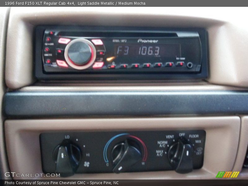 Light Saddle Metallic / Medium Mocha 1996 Ford F150 XLT Regular Cab 4x4