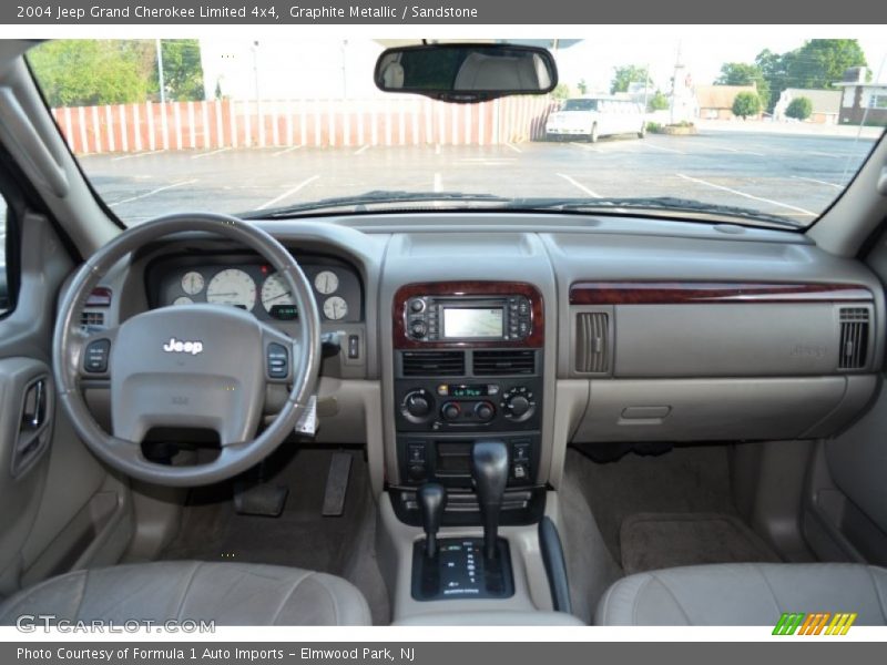 Dashboard of 2004 Grand Cherokee Limited 4x4