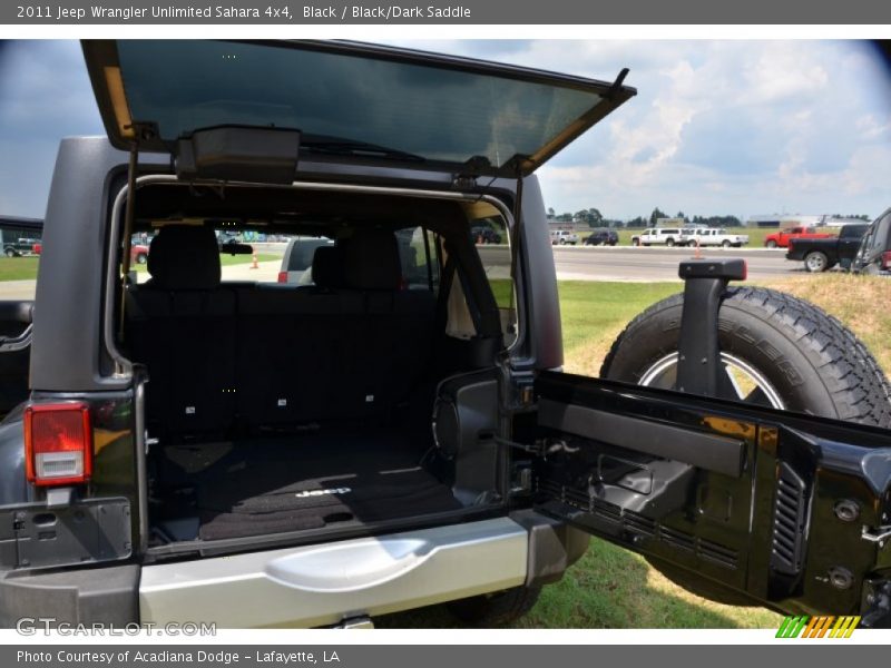 Black / Black/Dark Saddle 2011 Jeep Wrangler Unlimited Sahara 4x4