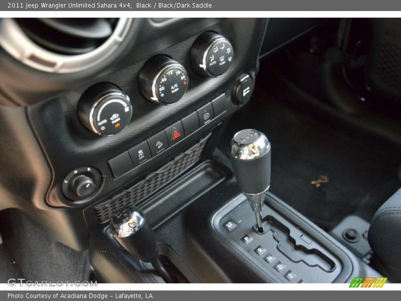 Black / Black/Dark Saddle 2011 Jeep Wrangler Unlimited Sahara 4x4