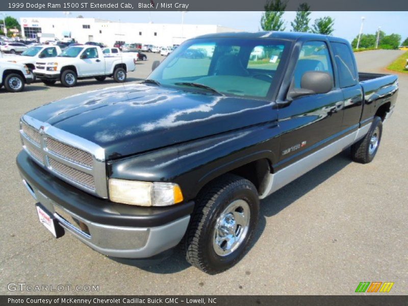 Black / Mist Gray 1999 Dodge Ram 1500 ST Extended Cab
