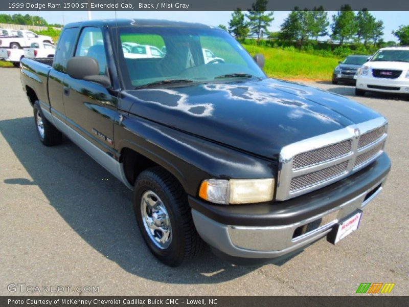 Black / Mist Gray 1999 Dodge Ram 1500 ST Extended Cab