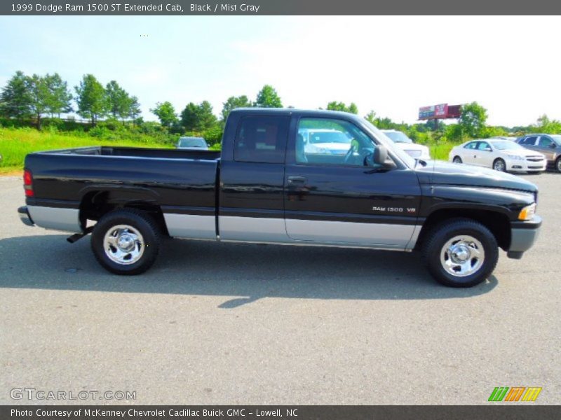 Black / Mist Gray 1999 Dodge Ram 1500 ST Extended Cab