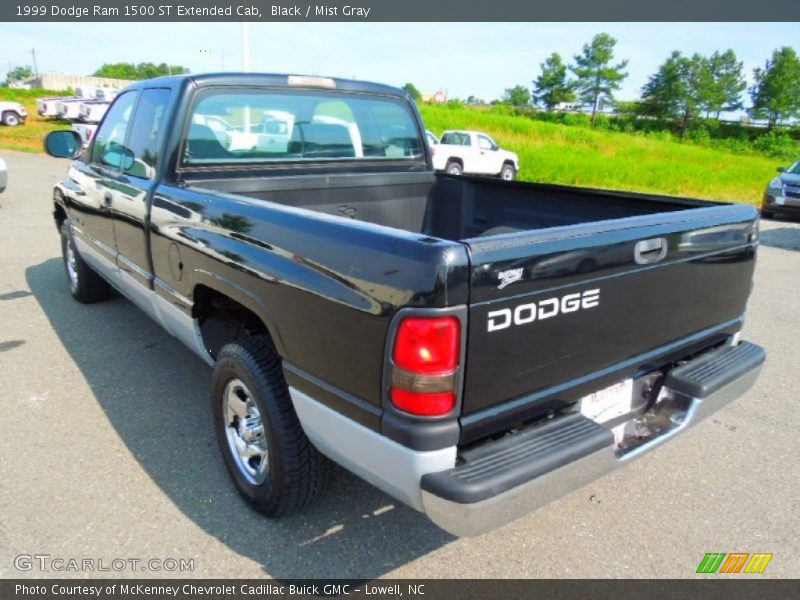 Black / Mist Gray 1999 Dodge Ram 1500 ST Extended Cab
