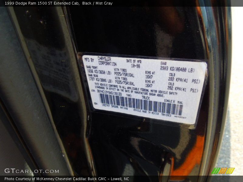 Black / Mist Gray 1999 Dodge Ram 1500 ST Extended Cab