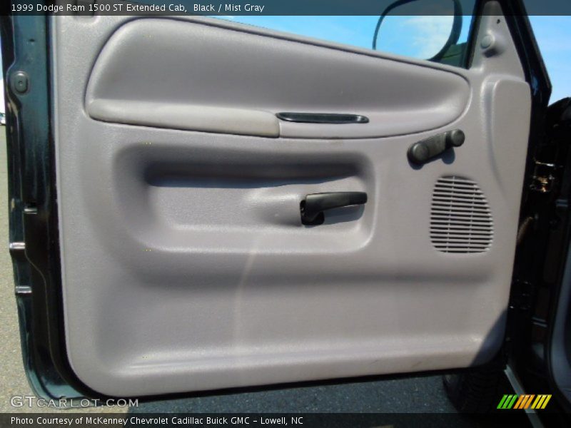 Black / Mist Gray 1999 Dodge Ram 1500 ST Extended Cab