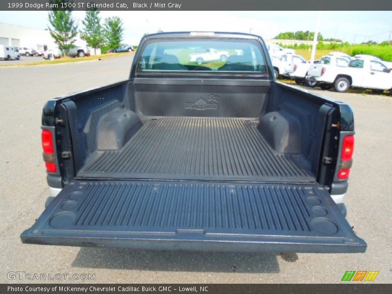 Black / Mist Gray 1999 Dodge Ram 1500 ST Extended Cab