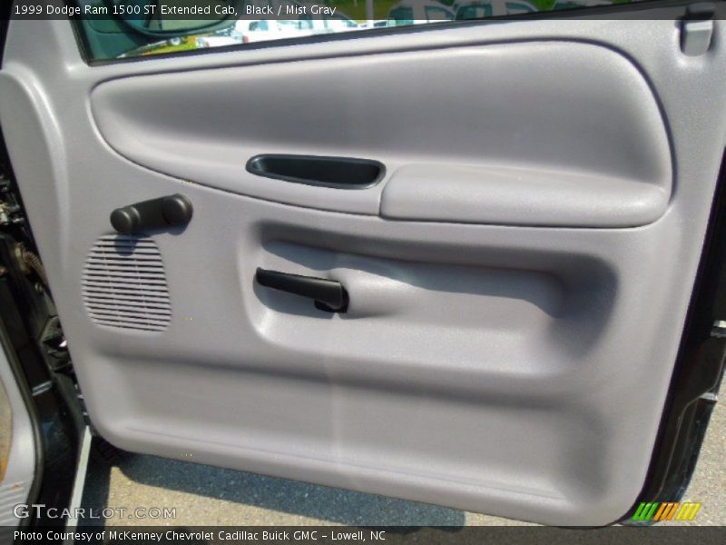 Black / Mist Gray 1999 Dodge Ram 1500 ST Extended Cab