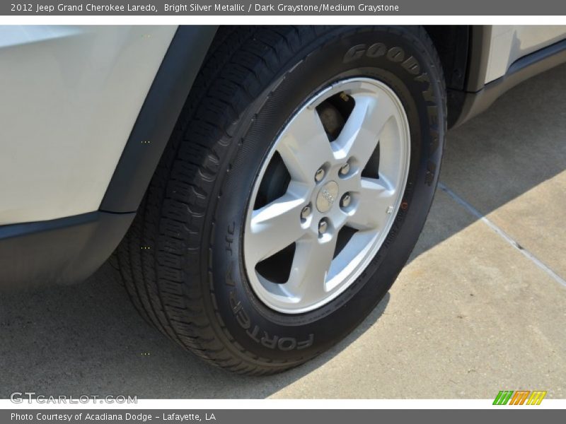 Bright Silver Metallic / Dark Graystone/Medium Graystone 2012 Jeep Grand Cherokee Laredo