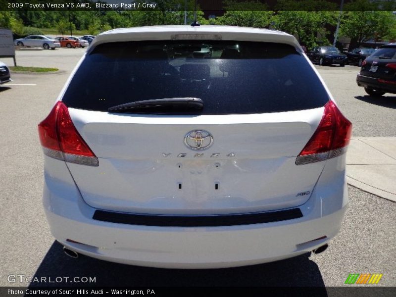 Blizzard Pearl / Gray 2009 Toyota Venza V6 AWD