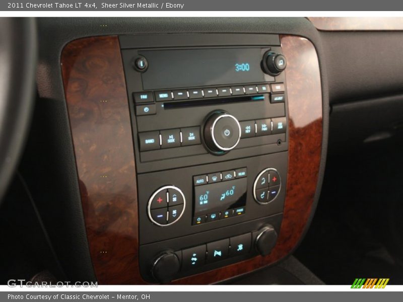 Sheer Silver Metallic / Ebony 2011 Chevrolet Tahoe LT 4x4