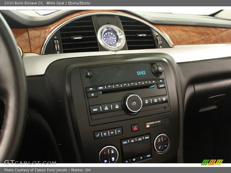 White Opal / Ebony/Ebony 2010 Buick Enclave CX