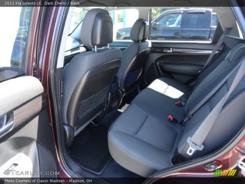 Dark Cherry / Black 2011 Kia Sorento LX