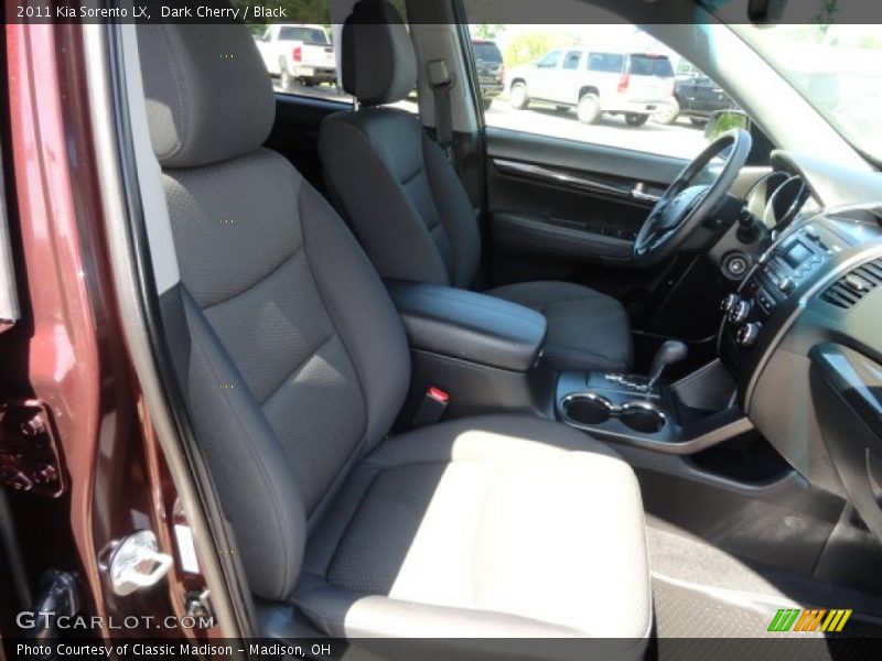 Dark Cherry / Black 2011 Kia Sorento LX