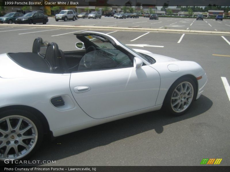 Glacier White / Black 1999 Porsche Boxster