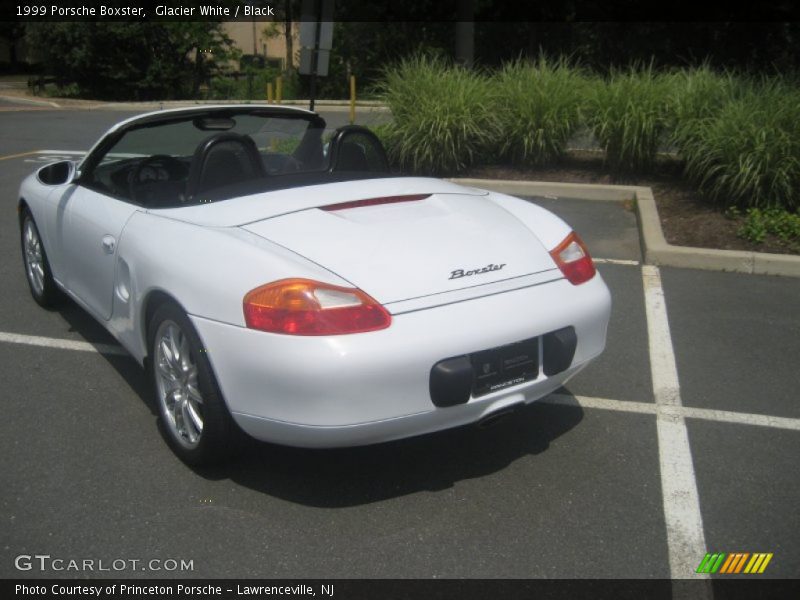 Glacier White / Black 1999 Porsche Boxster