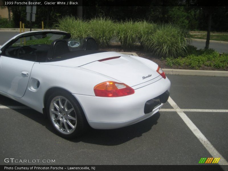 Glacier White / Black 1999 Porsche Boxster