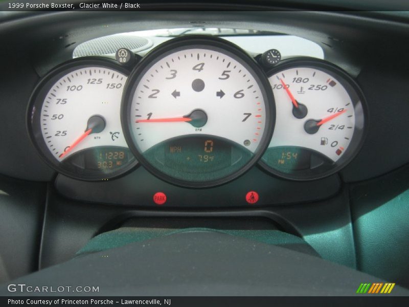 Glacier White / Black 1999 Porsche Boxster