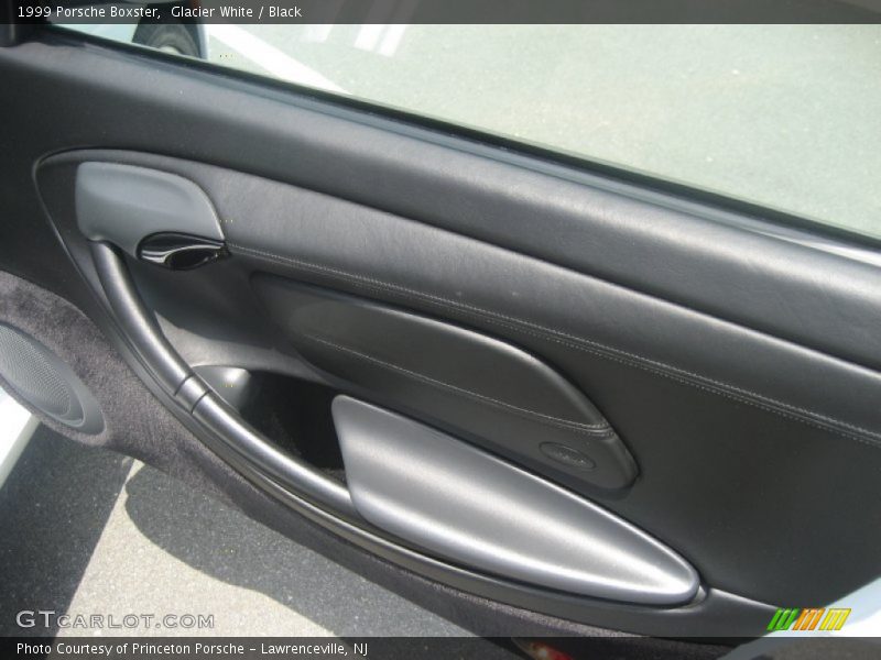 Glacier White / Black 1999 Porsche Boxster