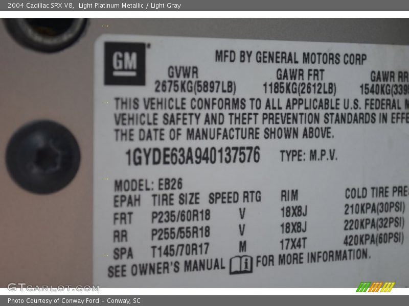 Light Platinum Metallic / Light Gray 2004 Cadillac SRX V8
